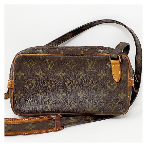 Louis Vuitton Handbags - Auth Louis Vuitton Marly Bandouliere Crossbody